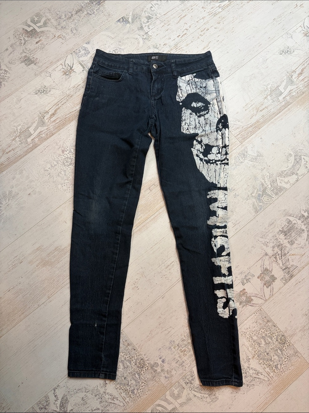 Iron Fist Misfits Skinny Jeans Size 3